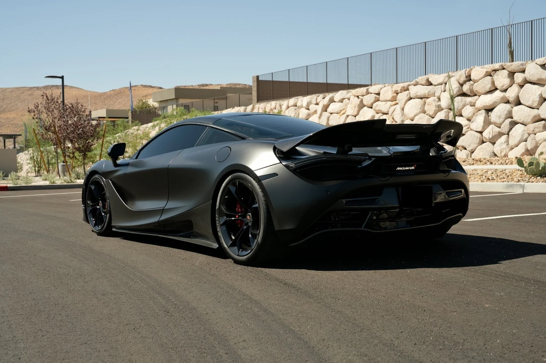2018 McLaren 720S - Image 8 of 31