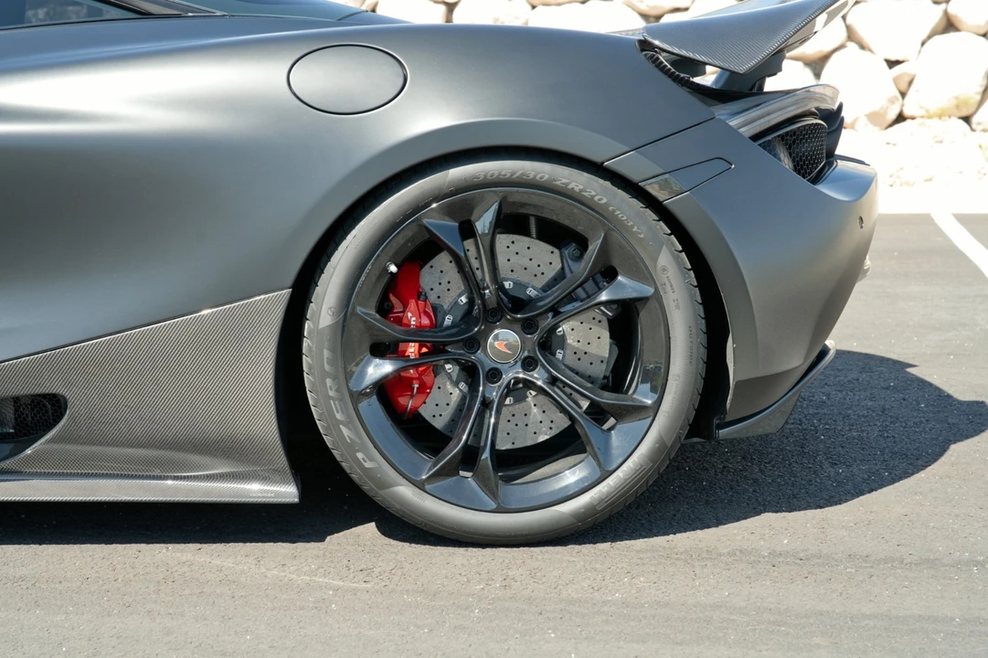 2018 McLaren 720S - Image 11 of 31
