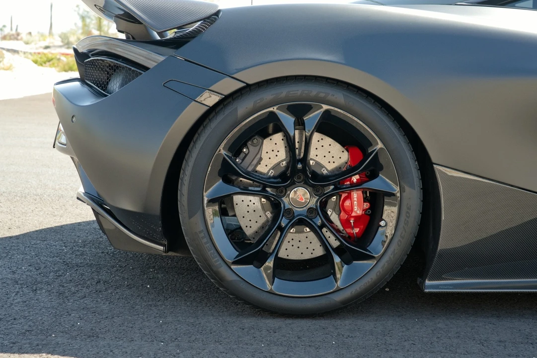 2018 McLaren 720S - Image 12 of 31