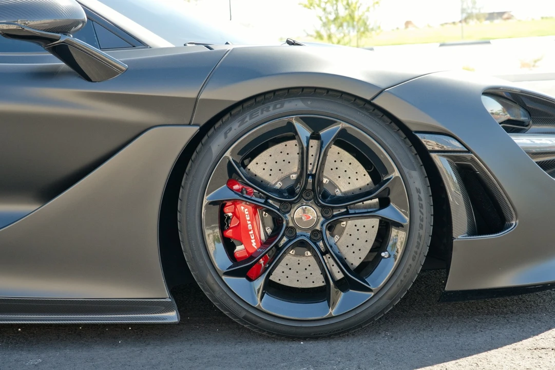 2018 McLaren 720S - Image 13 of 31