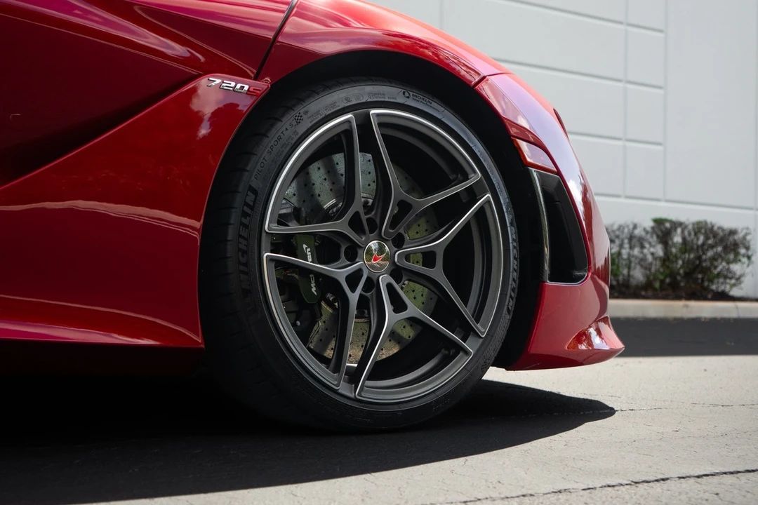 2018 McLaren 720S - Image 10 of 12