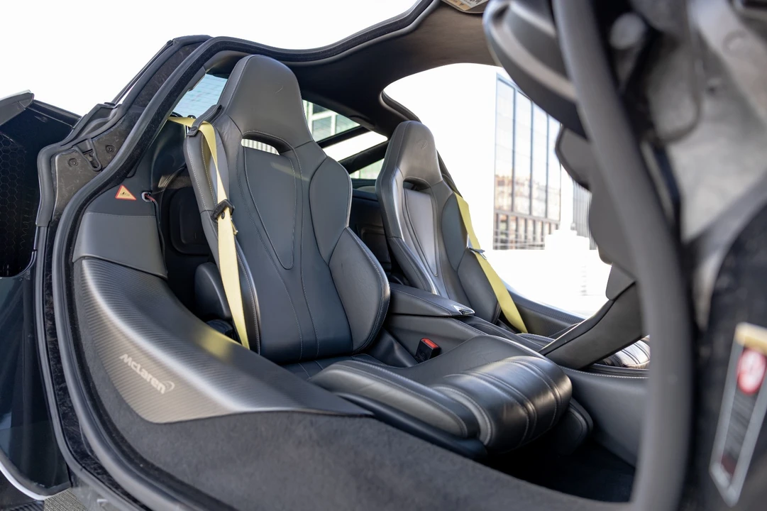 2018 McLaren 720S - Image 30 of 31