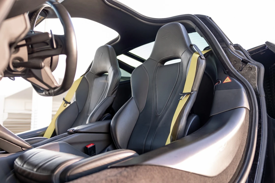2018 McLaren 720S - Image 24 of 31