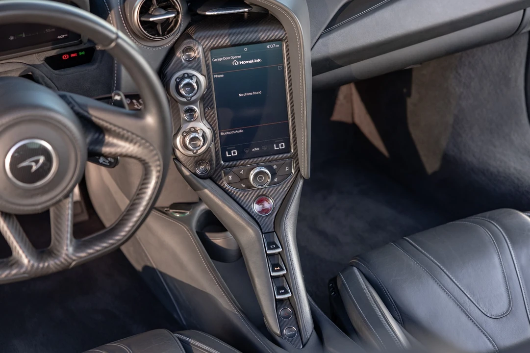 2018 McLaren 720S - Image 23 of 31