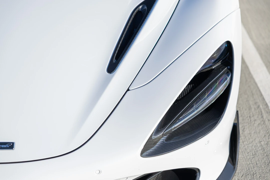 2018 McLaren 720S - Image 19 of 31