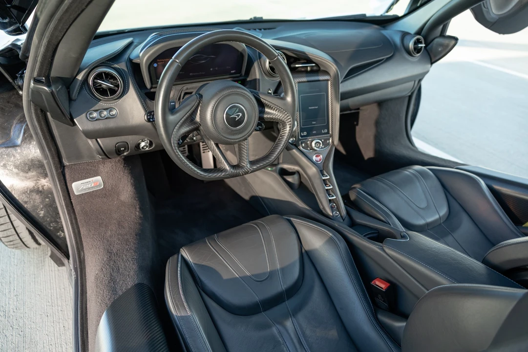 2018 McLaren 720S - Image 20 of 31