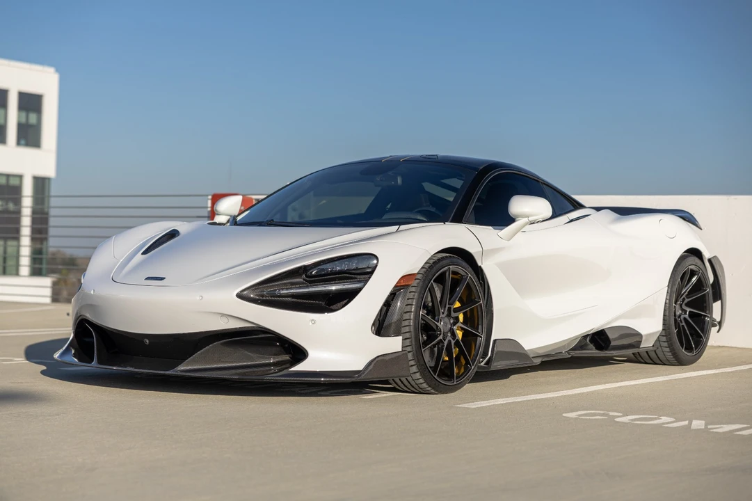 2018 McLaren 720S - Image 2 of 31