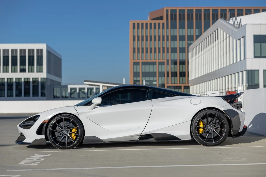2018 McLaren 720S - Image 5 of 31