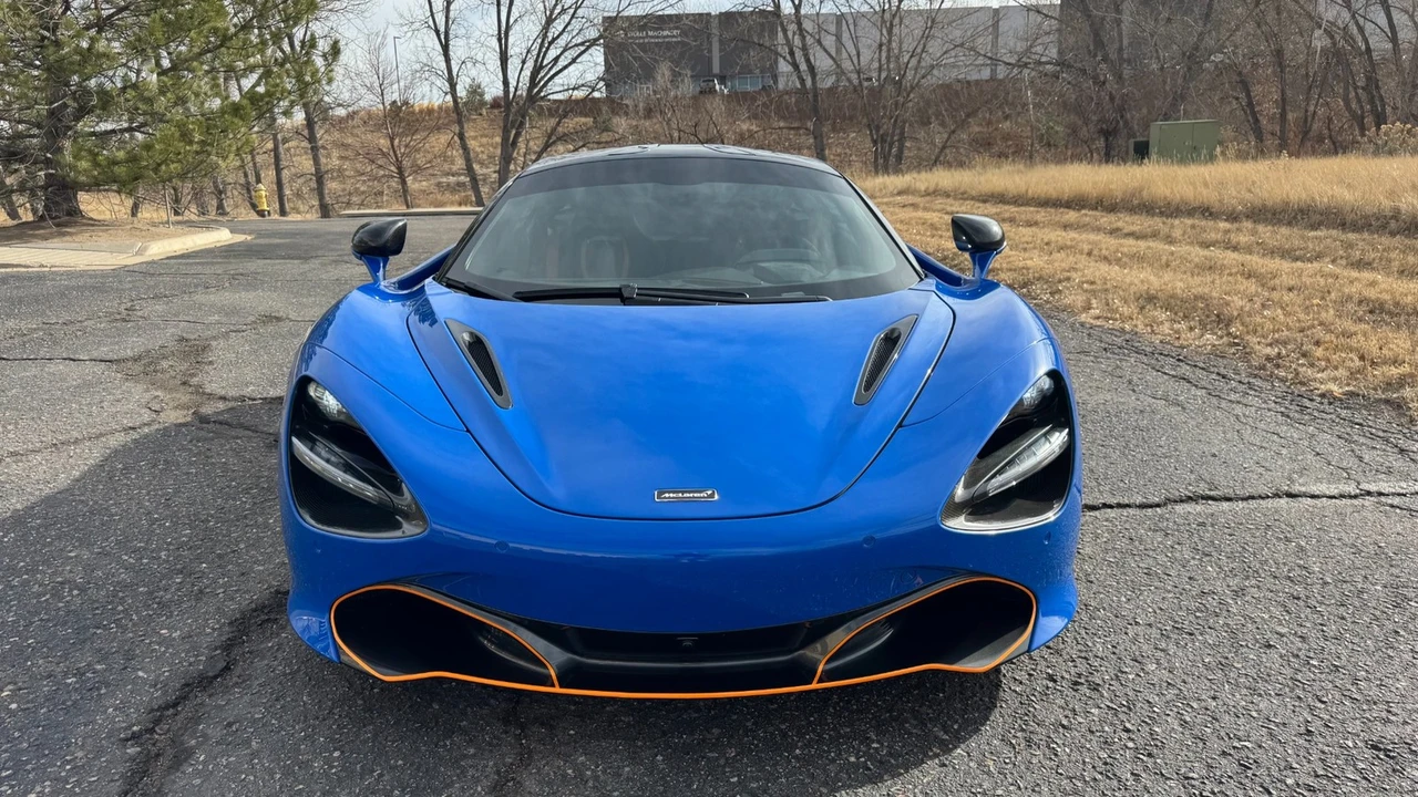 2018 McLaren 720S - Image 2 of 12