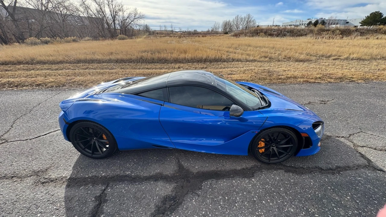 2018 McLaren 720S - Image 9 of 12