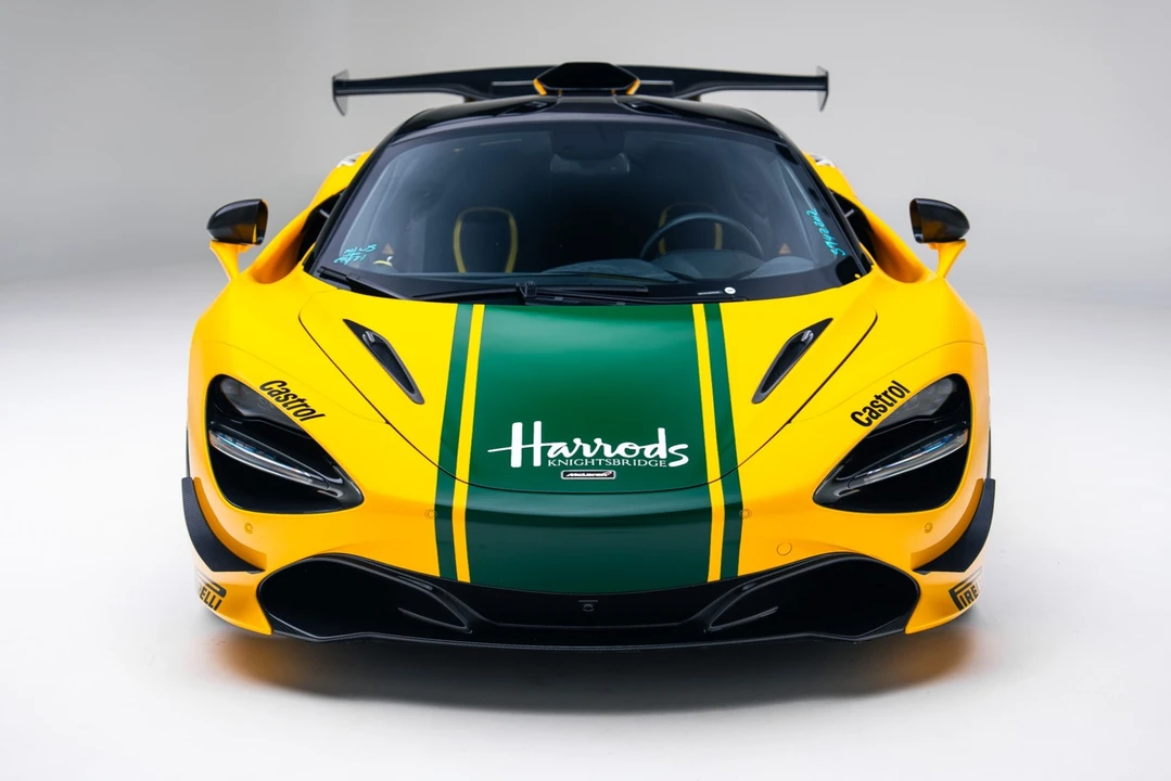 2018 McLaren 720S - Image 10 of 21
