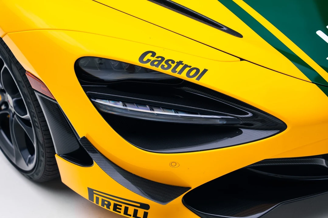 2018 McLaren 720S - Image 11 of 21