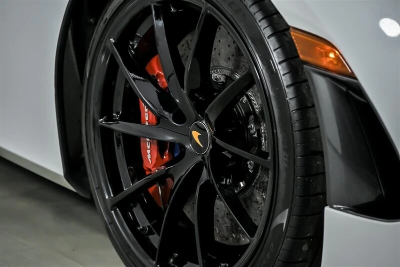 2018 McLaren 720S - Image 5 of 21