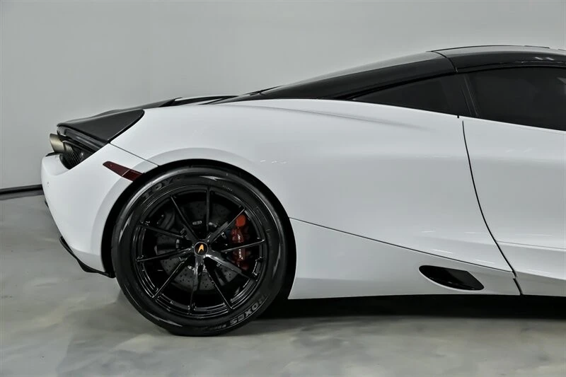 2018 McLaren 720S - Image 14 of 21