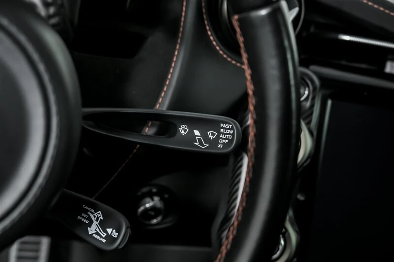 2018 McLaren 720S - Image 31 of 31