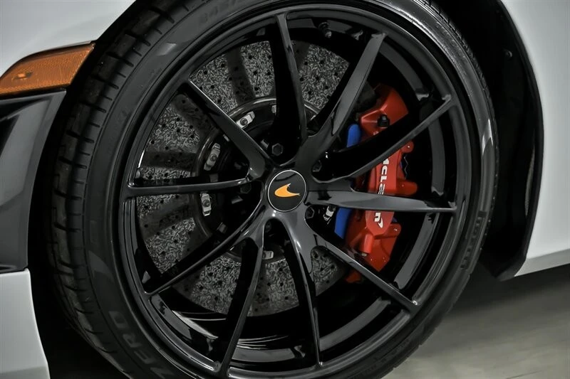 2018 McLaren 720S - Image 19 of 21
