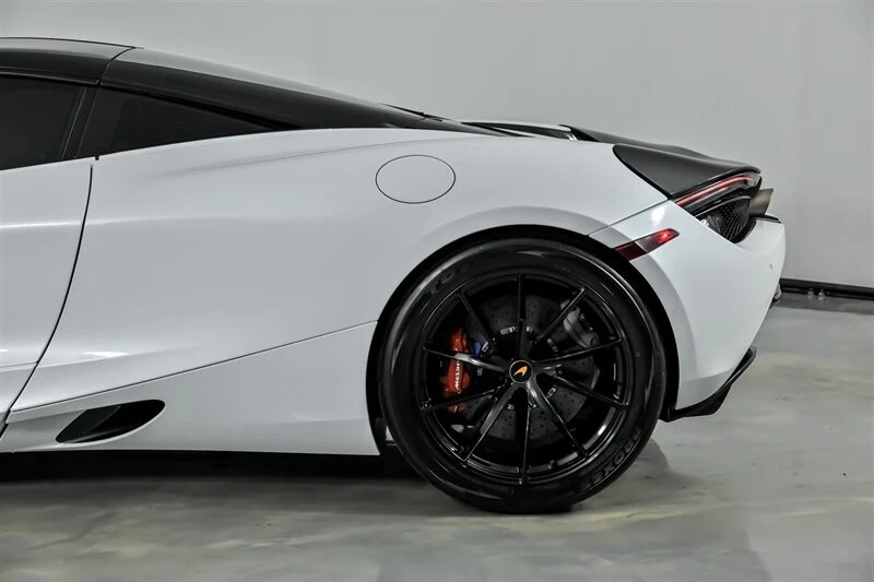 2018 McLaren 720S - Image 10 of 21