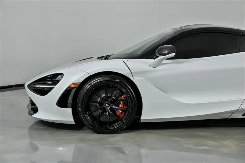 2018 McLaren 720S - Image 8 of 21