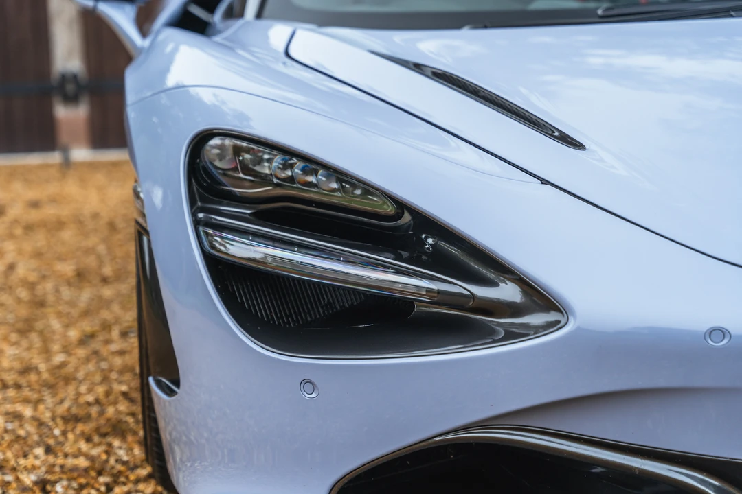 2018 McLaren 720S - Image 24 of 31