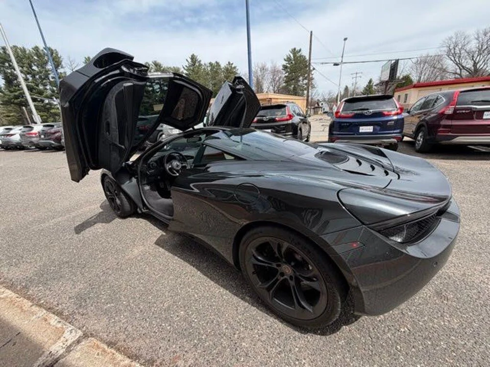 2018 McLaren 720S - Image 11 of 25