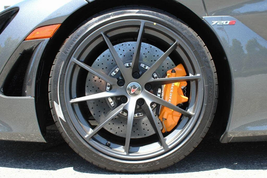 2018 McLaren 720S - Image 27 of 31