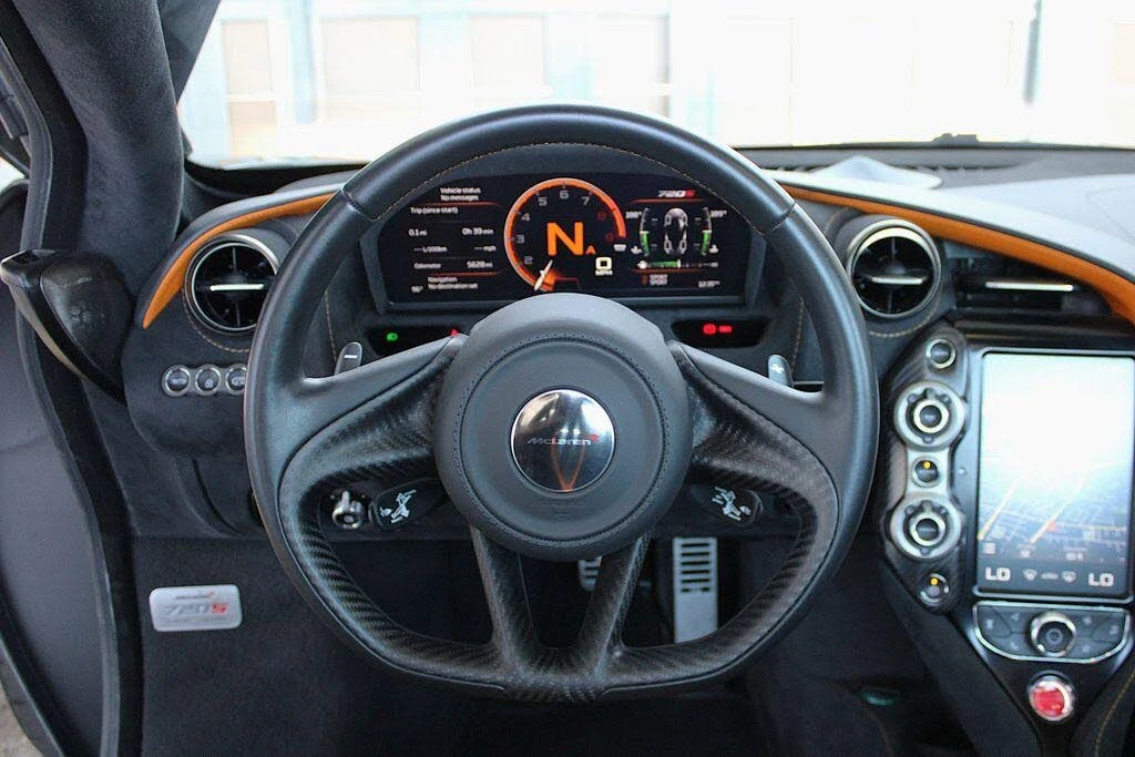 2018 McLaren 720S - Image 31 of 31