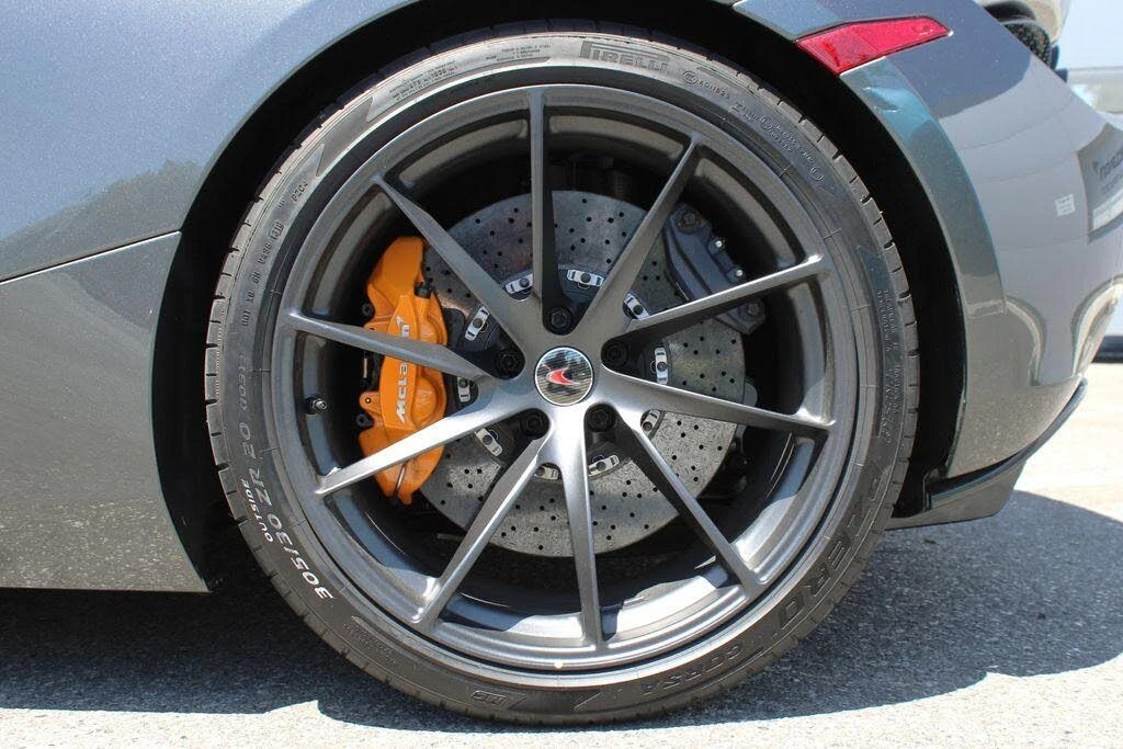 2018 McLaren 720S - Image 28 of 31
