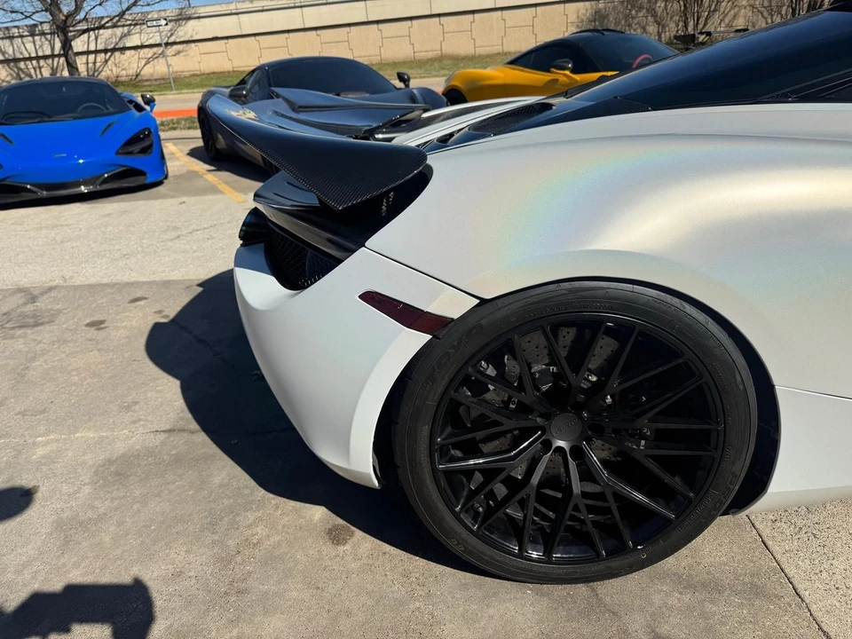 2018 McLaren 720S - Image 9 of 15