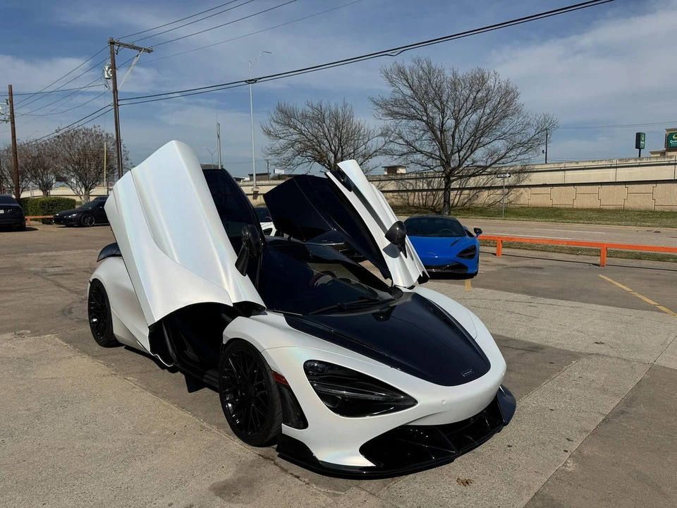 2018 McLaren 720S - Image 11 of 15