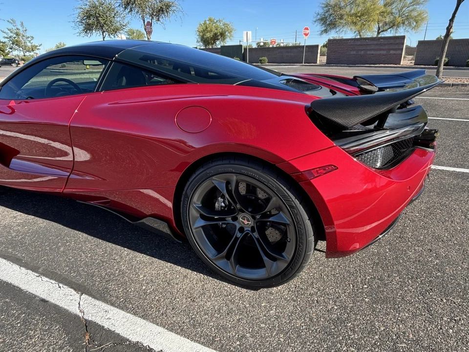 2018 McLaren 720S - Image 10 of 21