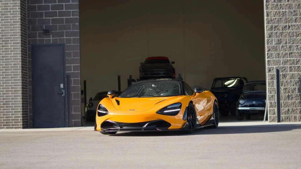 2018 McLaren 720S - Image 2 of 31