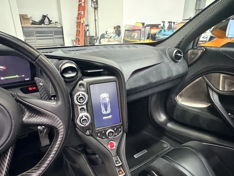 2018 McLaren 720S - Image 20 of 21