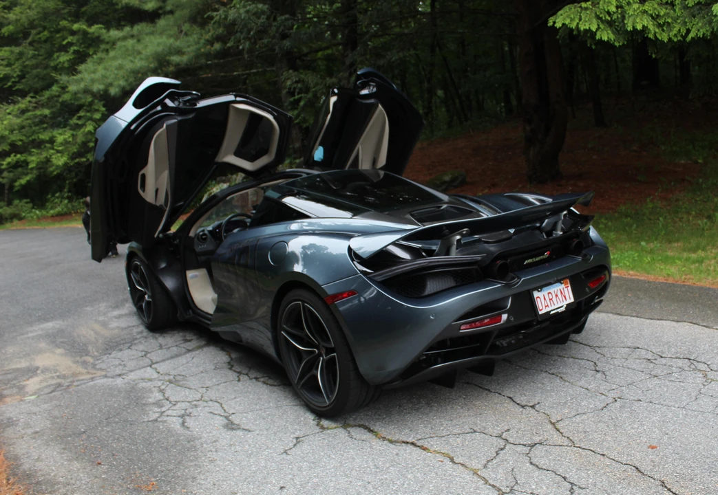 2018 McLaren 720S - Image 10 of 31