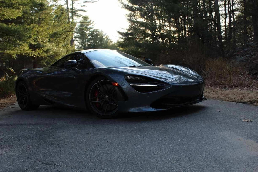 2018 McLaren 720S - Image 23 of 31