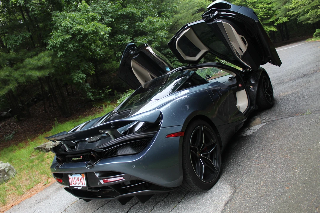 2018 McLaren 720S - Image 20 of 31