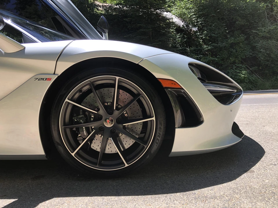 2018 McLaren 720S - Image 30 of 31