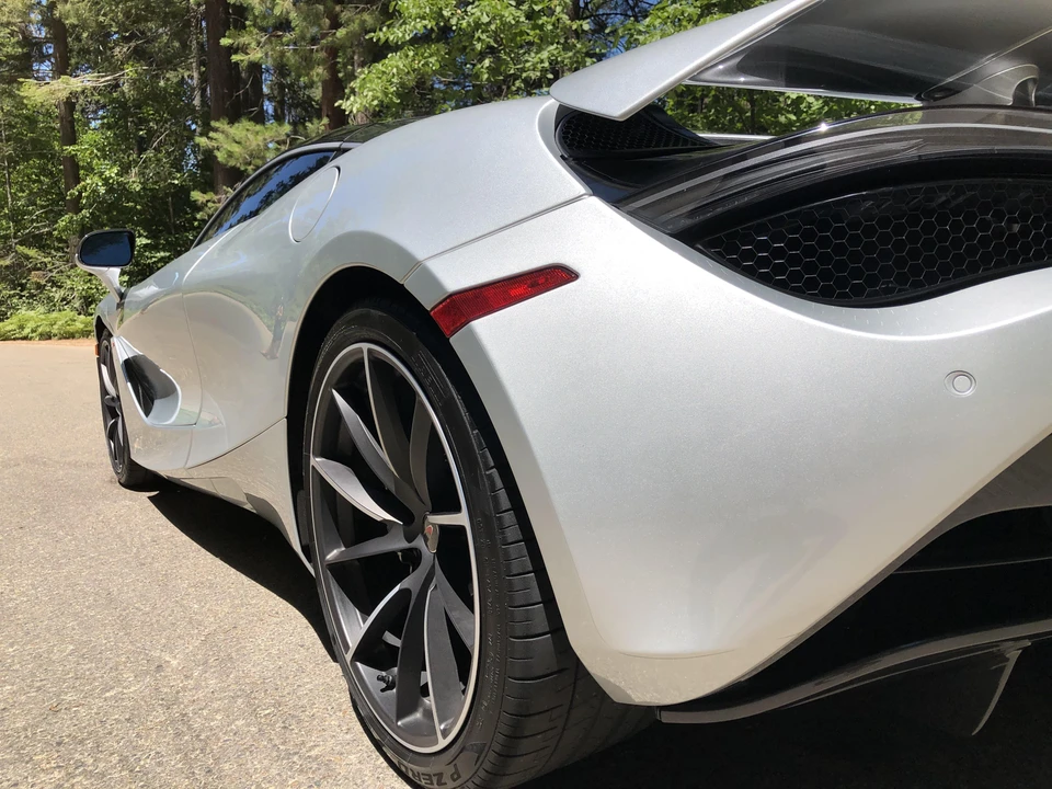 2018 McLaren 720S - Image 25 of 31