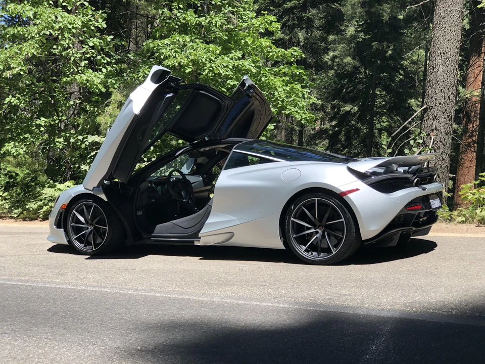 2018 McLaren 720S - Image 17 of 31