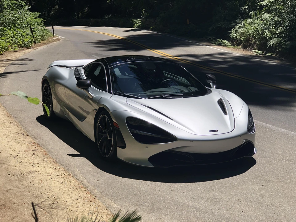2018 McLaren 720S - Image 24 of 31