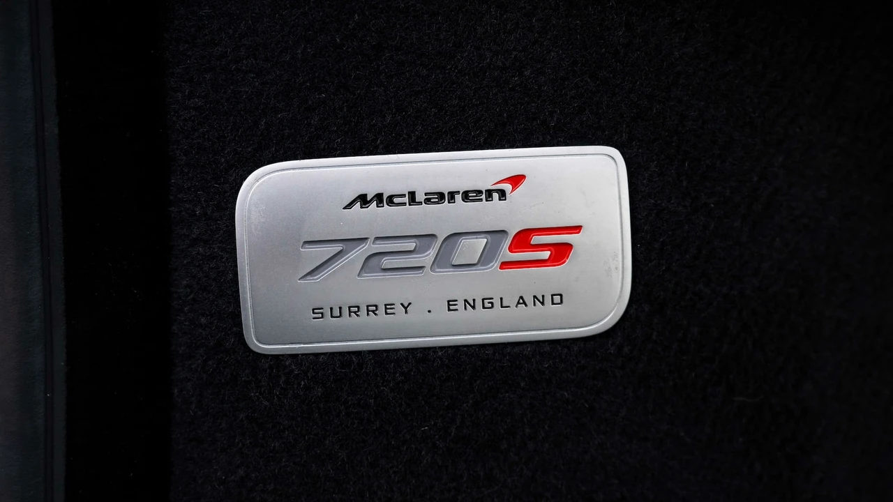 2018 McLaren 720S - Image 28 of 31