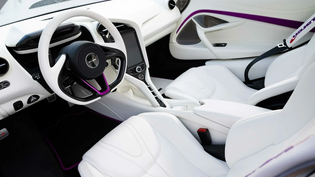 2018 McLaren 720S - Image 4 of 31