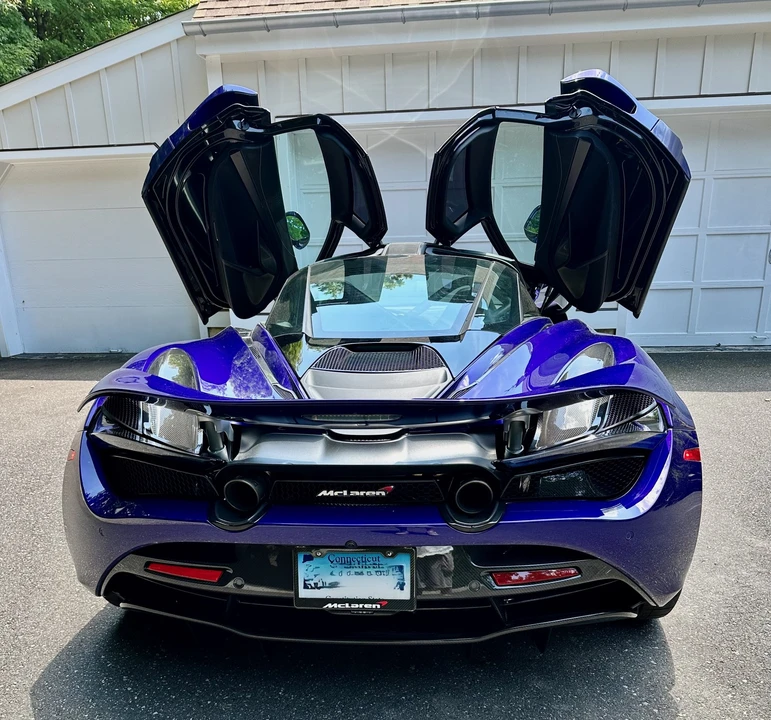 2018 McLaren 720S - Image 9 of 18