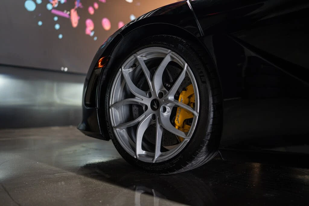 2018 McLaren 720S - Image 14 of 23