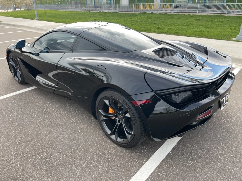 2018 McLaren 720S - Image 4 of 31