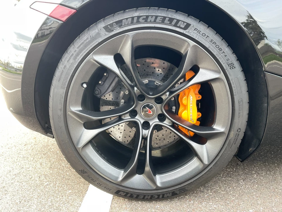2018 McLaren 720S - Image 11 of 31