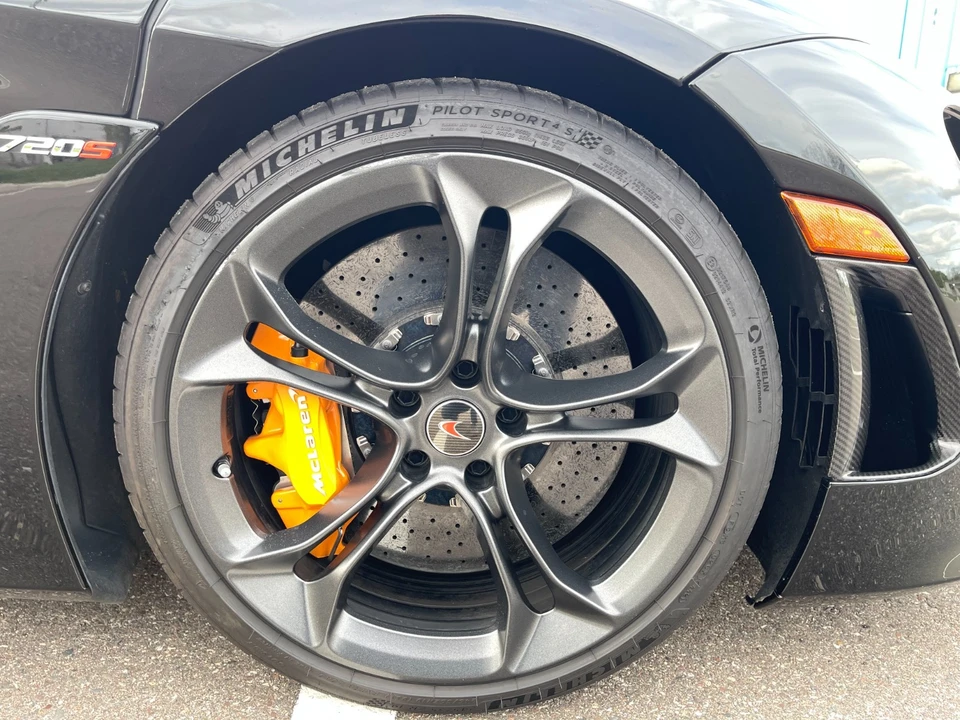 2018 McLaren 720S - Image 12 of 31