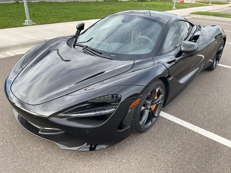 2018 McLaren 720S - Image 3 of 31