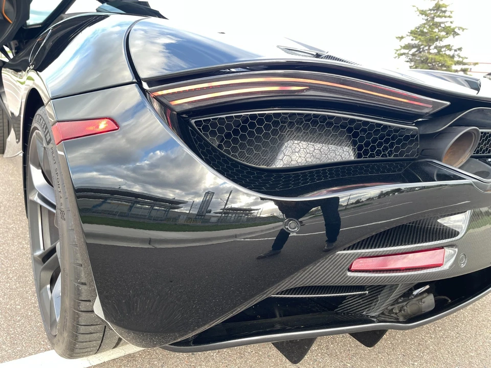 2018 McLaren 720S - Image 22 of 31