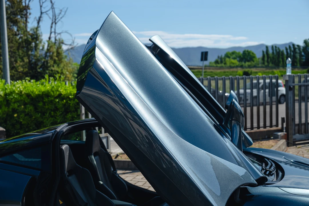 2018 McLaren 720S - Image 20 of 31
