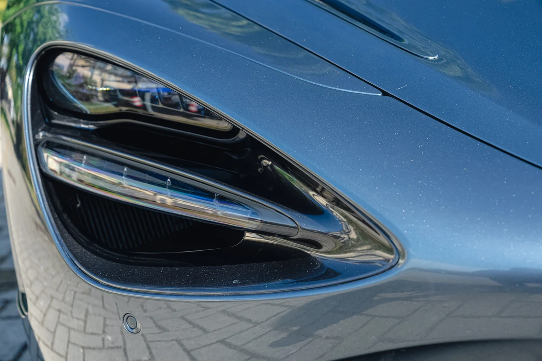 2018 McLaren 720S - Image 24 of 31
